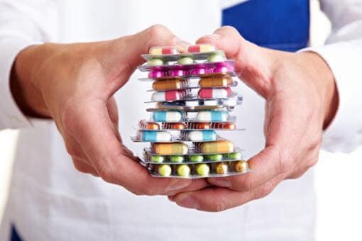 Vada raccolta farmaci scaduti in farmacia